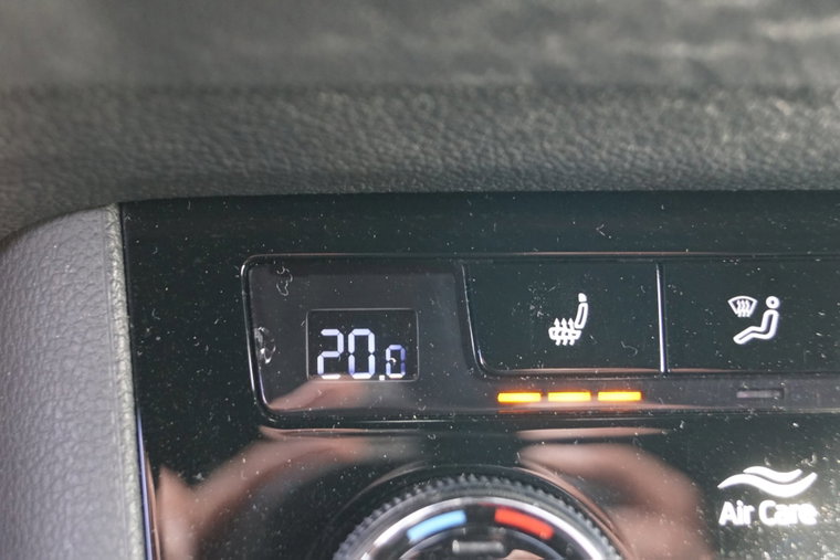 Vehicle Image 17
