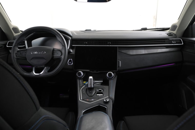 Vehicle Image 23