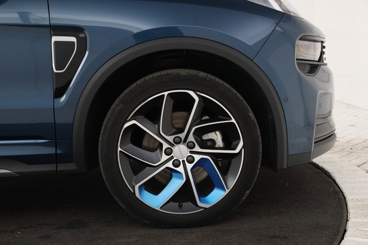 Vehicle Image 11