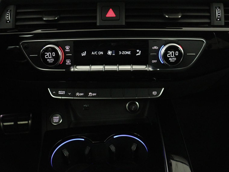 Vehicle Image 37
