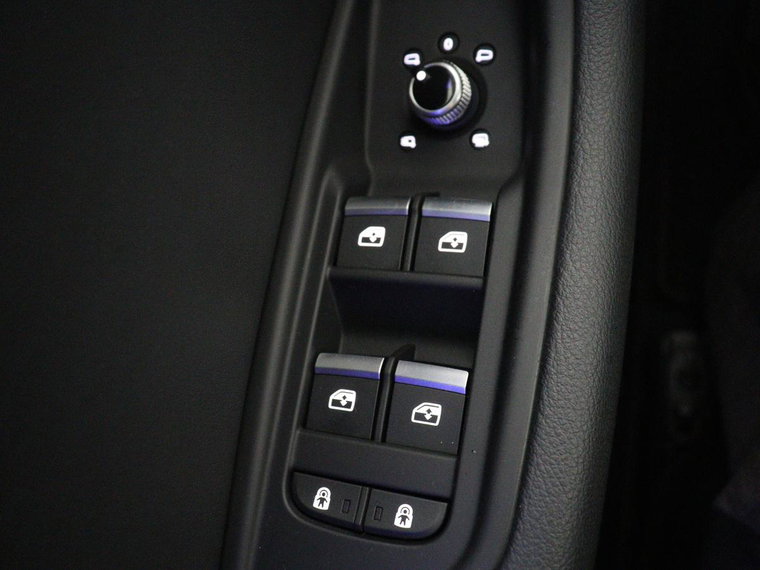 Vehicle Image 41