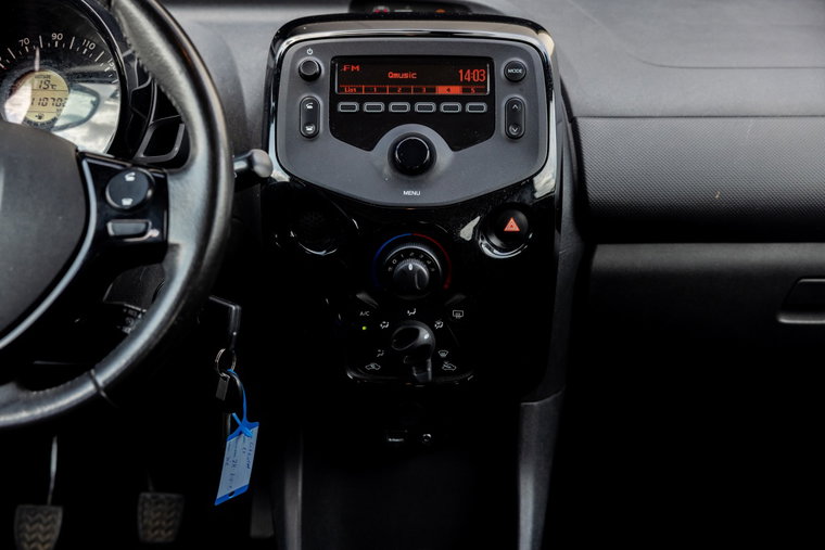 Vehicle Image 20