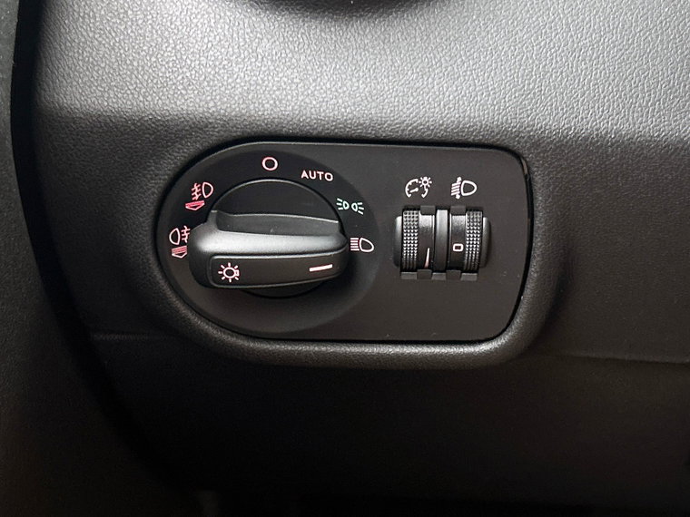 Vehicle Image 29