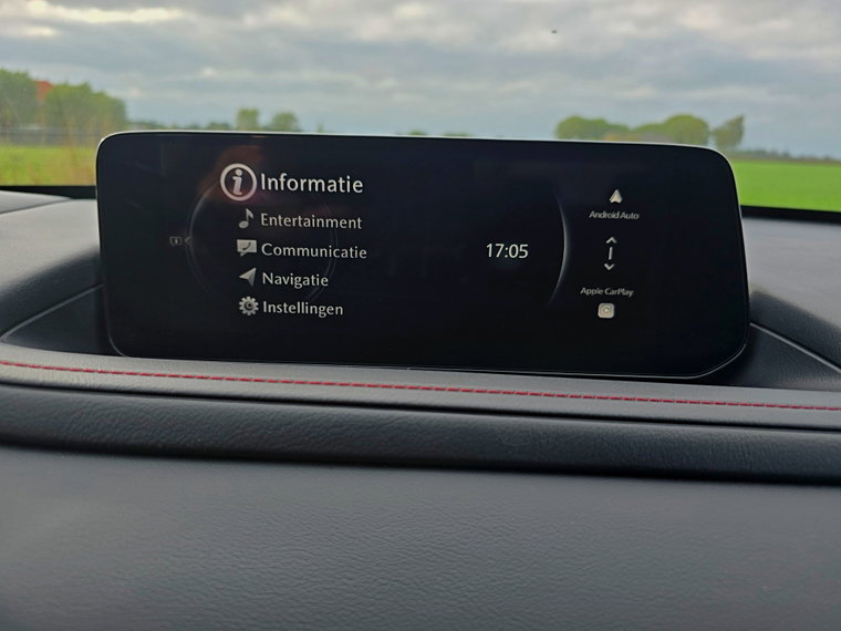 Vehicle Image 32