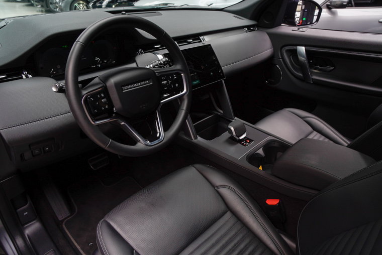 Vehicle Image 10