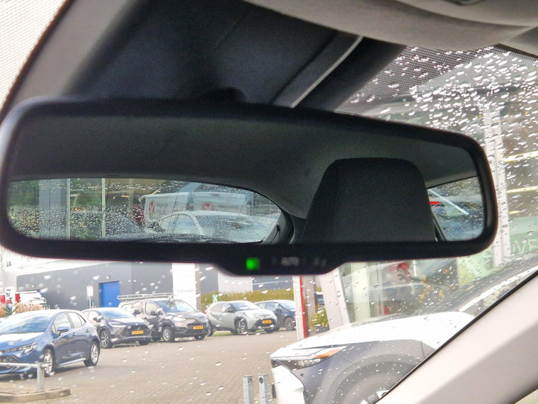 Vehicle Image 22