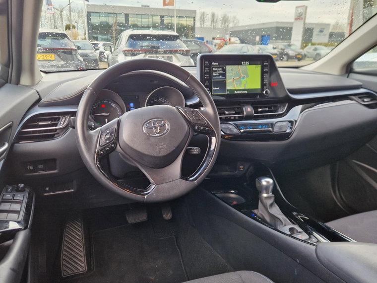 Vehicle Image 11