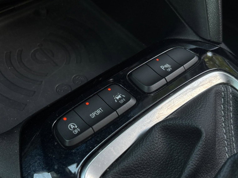 Vehicle Image 24