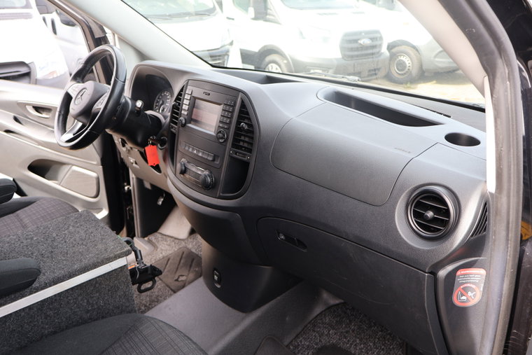 Vehicle Image 23