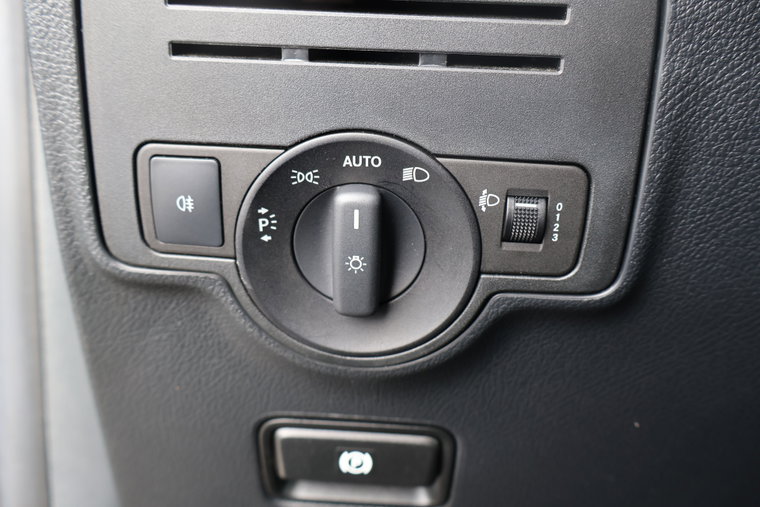 Vehicle Image 28