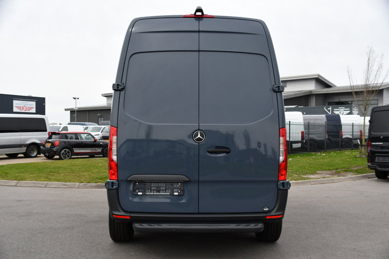 Vehicle Image 34