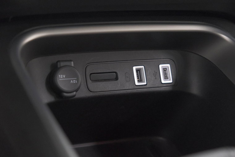 Vehicle Image 35
