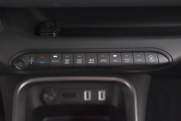 Vehicle Image 36