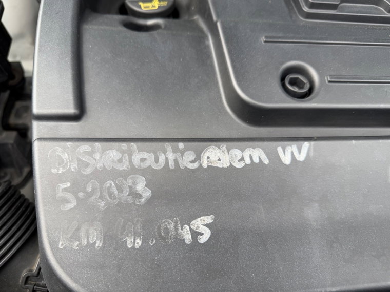 Vehicle Image 24