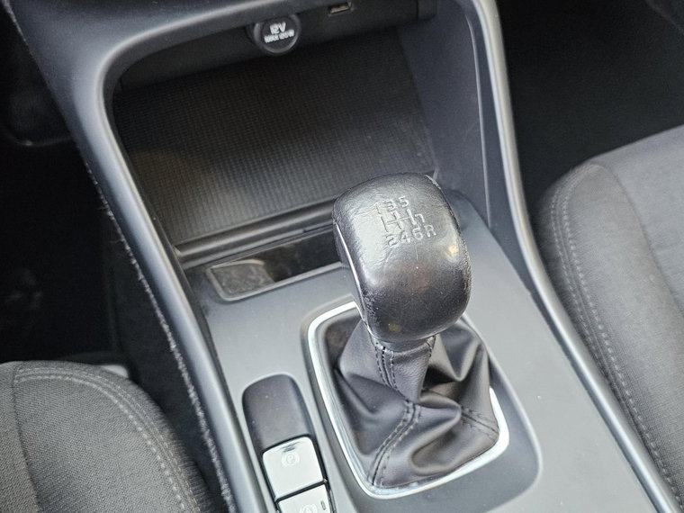 Vehicle Image 26