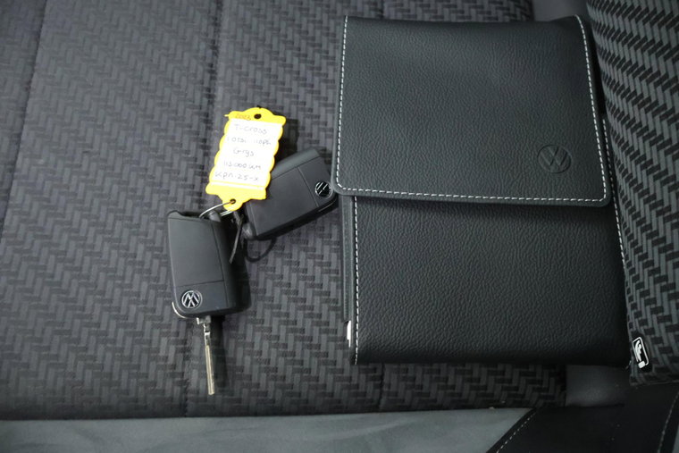 Vehicle Image 38