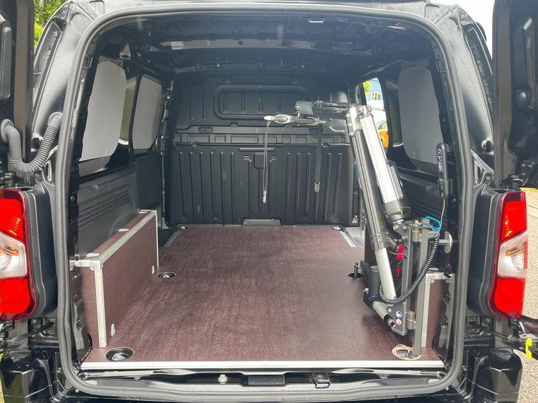 Vehicle Image 19