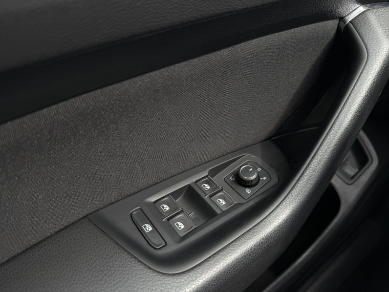 Vehicle Image 53