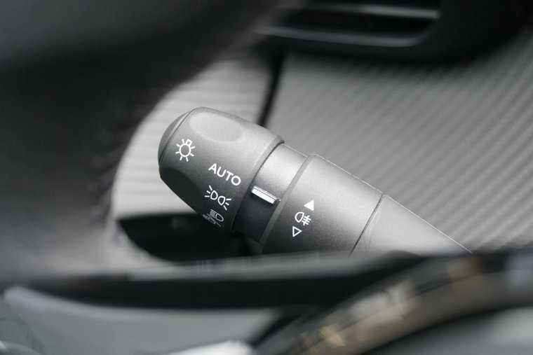 Vehicle Image 28