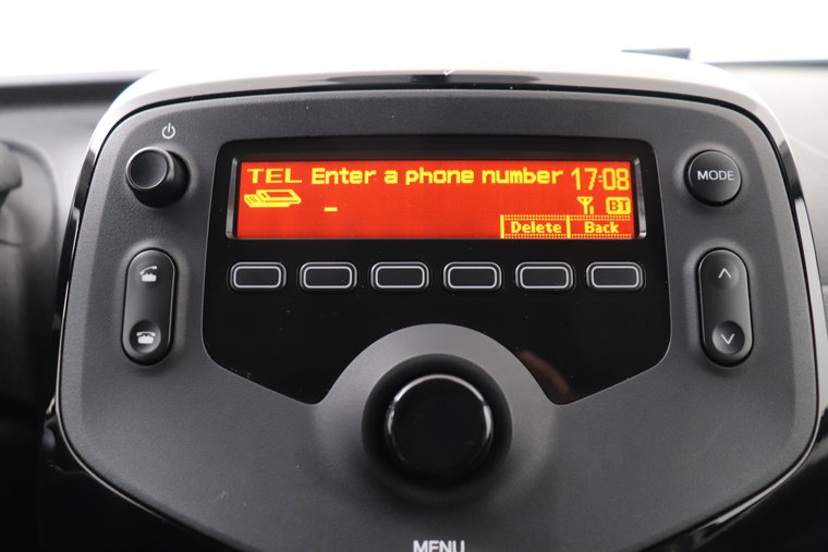 Vehicle Image 22