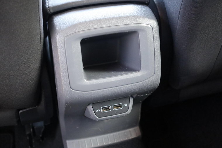 Vehicle Image 28