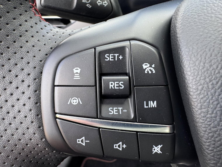 Vehicle Image 27