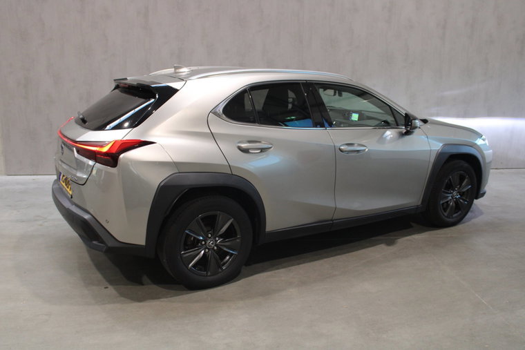 Vehicle Image 10