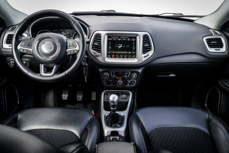 Vehicle Image 19