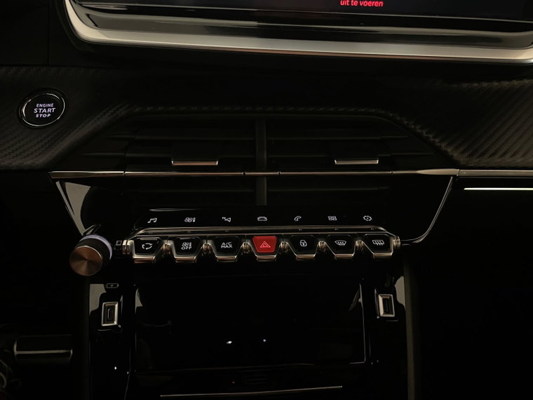 Vehicle Image 34