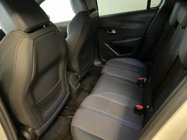 Vehicle Image 39