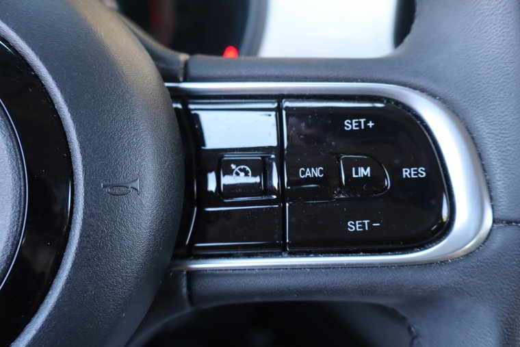 Vehicle Image 24