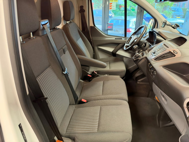 Vehicle Image 20