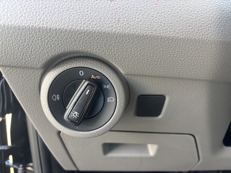 Vehicle Image 27