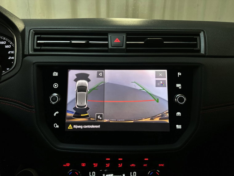Vehicle Image 23