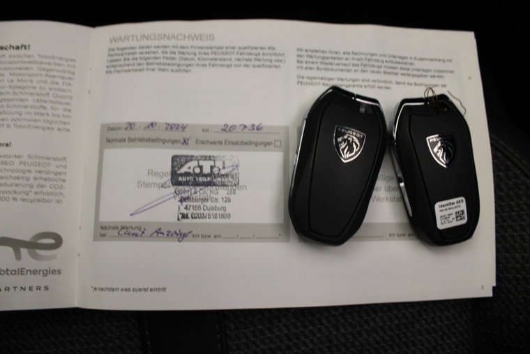 Vehicle Image 22