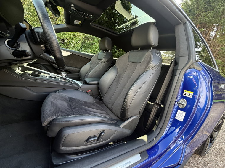 Vehicle Image 33