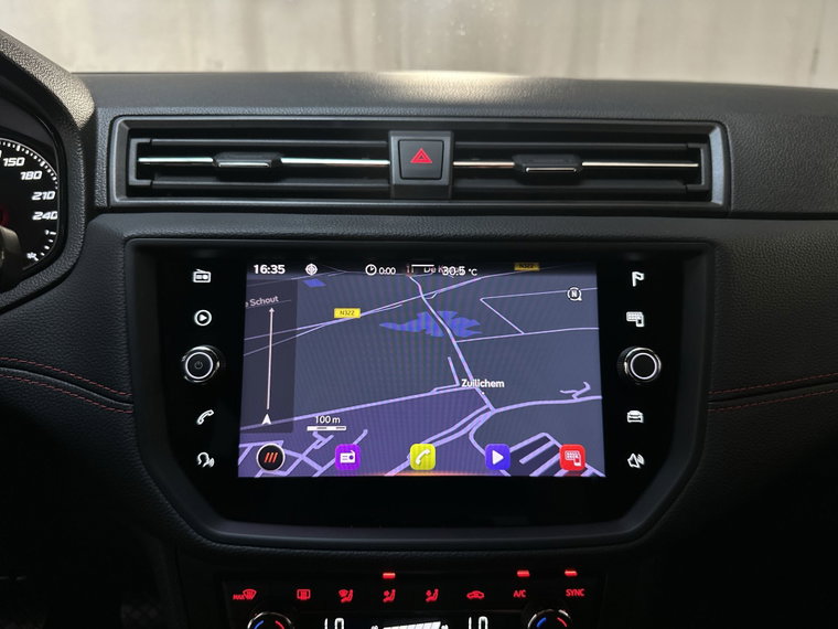 Vehicle Image 24