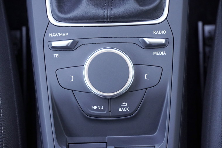Vehicle Image 35