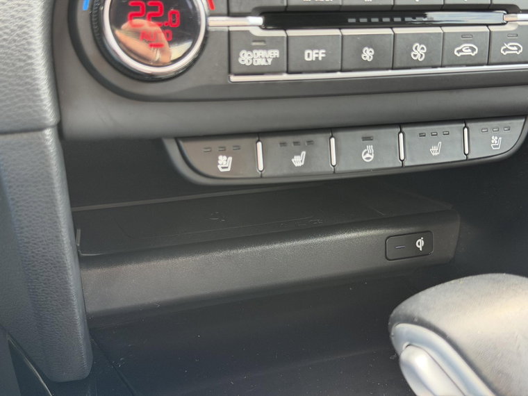 Vehicle Image 35