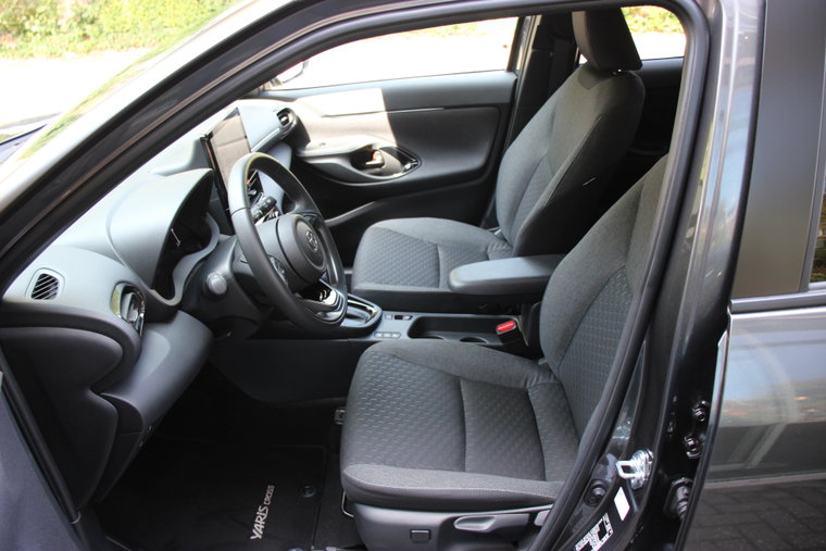 Vehicle Image 9