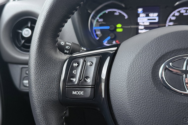 Vehicle Image 19