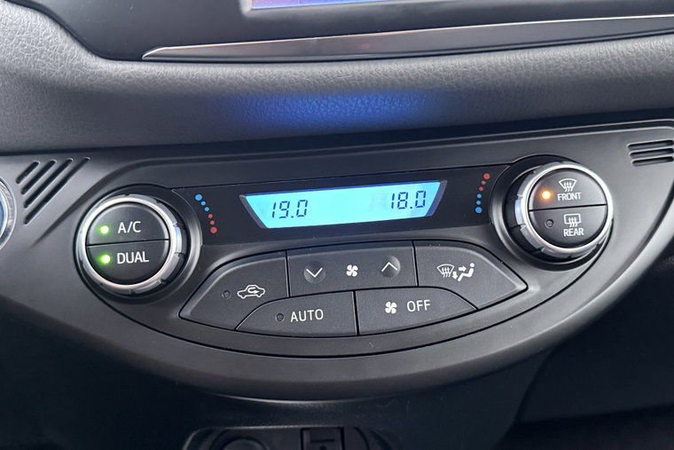 Vehicle Image 28