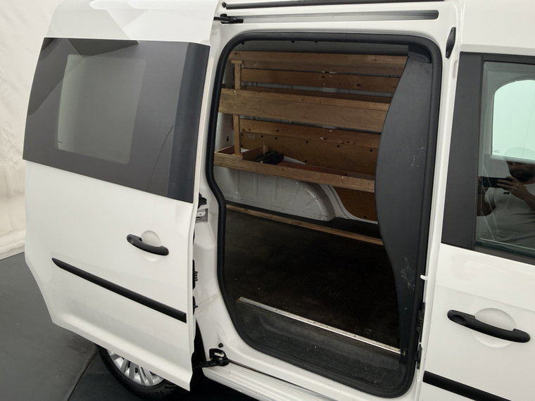 Vehicle Image 33