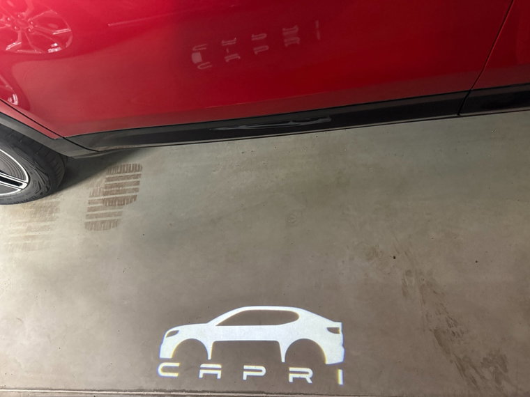 Vehicle Image 38