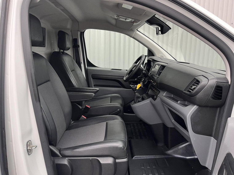 Vehicle Image 26