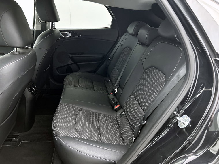 Vehicle Image 28