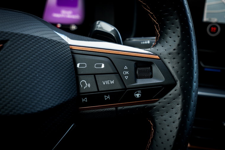 Vehicle Image 38