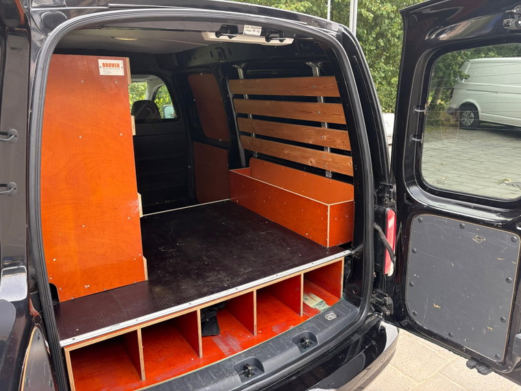 Vehicle Image 35