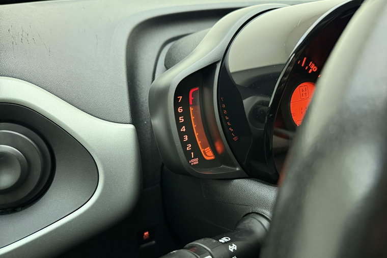 Vehicle Image 17