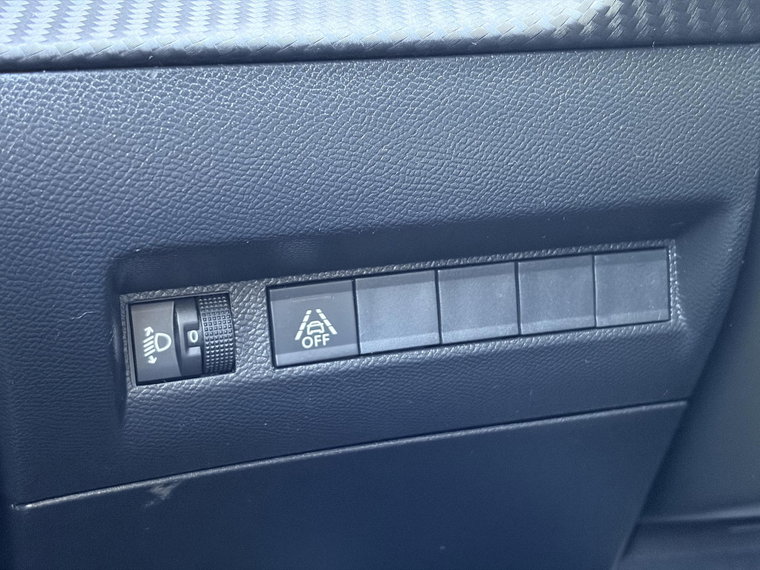 Vehicle Image 27